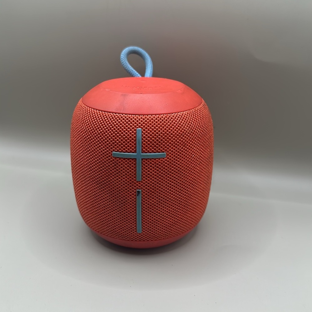 UE Ultimate Ears Model: S-00163 Wireless Speaker